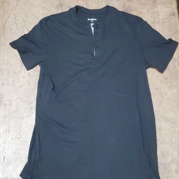Goodfellow & Co Other - NWOT Goodfellow Short Sleeve Shirt
Size M